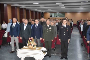 Siverek&rsquo;te İstiklal Marşının Kabul&uuml; ve Mehmet Akif Ersoy&rsquo;u anma etkinliği d&uuml;zenlendi
