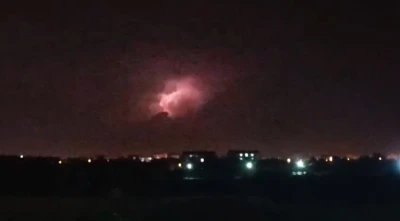 Siverek&rsquo;te şimşekler geceyi aydınlattı
