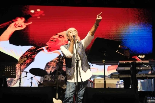 Sivrihisar&rsquo;da cumhuriyet coşkusu
