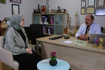 Skolyoz en &ccedil;ok kız &ccedil;ocuklarında g&ouml;r&uuml;l&uuml;yor
