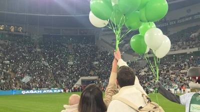 SMA Tip-1 hastası &Ccedil;ağan Ata&rsquo;nın kampanyasında mutlu sona ulaşıldı, 40 bin kişiyle kutlama