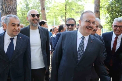 S&ouml;ke 3. Kariyer G&uuml;nleri&rsquo;nde Gen&ccedil;ler iş d&uuml;nyasıyla buluştu
