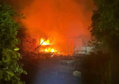 S&ouml;ke&rsquo;de depo yangını paniğe neden oldu