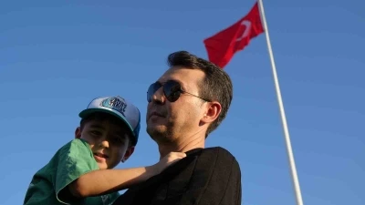 SOLOT&Uuml;RK&rsquo;ten Anıtkabir&rsquo;de g&ouml;steri u&ccedil;uşu