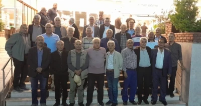 Soma Termik Santrali&rsquo;nin park sahası emektarları 45 yıllık dostluğu yaşatıyor
