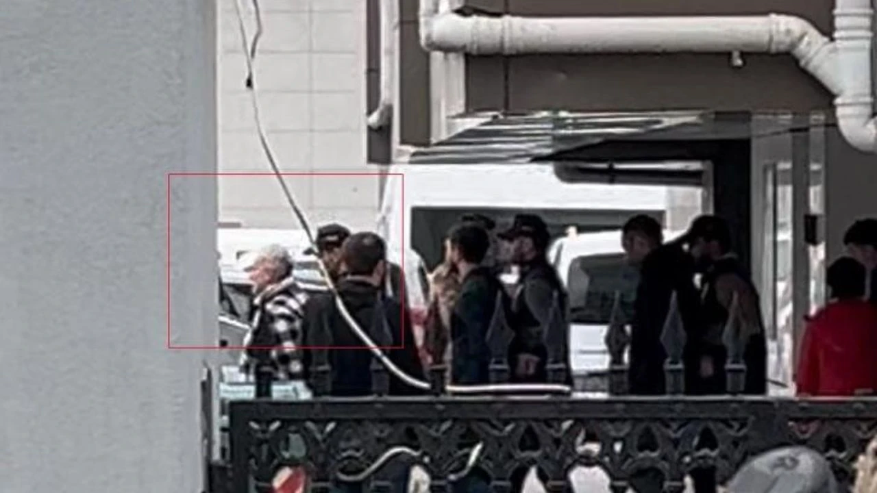 Sosyal medya fenomenleri ve sanat&ccedil;ılara yasadışı bahis reklamı operasyonunda 3 tutuklama