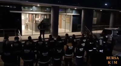 Sosyal medya hesaplarından kredi vaadiyle 2 milyar lira vurgun yaptılar...
