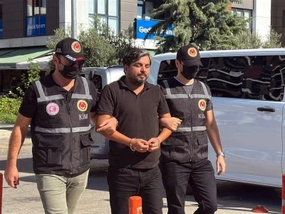 Sosyal medya &uuml;nl&uuml;s&uuml; Arif Kocabıyık adliyeye sevk edildi