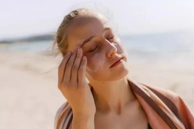 Sosyal medya kaynaklı tehlikeli g&uuml;zellik uygulaması: Y&uuml;ze s&uuml;r&uuml;len &ouml;strojenli vajinal krem