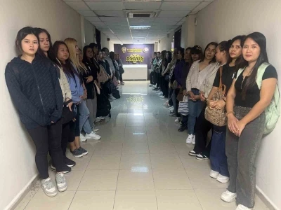 SPA ve masaj salonlarında ka&ccedil;ak &ccedil;alıştırılan 36 yabancı uyruklu kadın yakalandı
