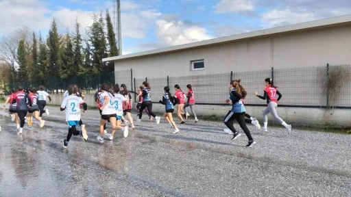 Sporcular Aydın&rsquo;da şampiyonluk i&ccedil;in yarıştı
