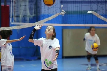 Sporla i&ccedil; i&ccedil;e tatil başlıyor