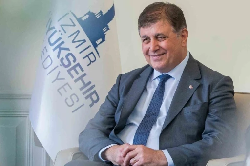 Sporun efsaneleri İzmir&rsquo;de tarihi zirvede T&uuml;rkiye&rsquo;ye seslenecek
