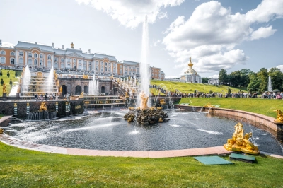 St. Petersburg'a U&ccedil;uşlar Rekor Kırıyor!