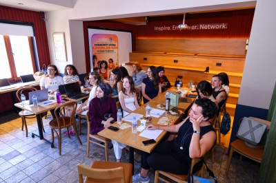 Starbucks Kadın Girişimine Alan A&ccedil;ıyor