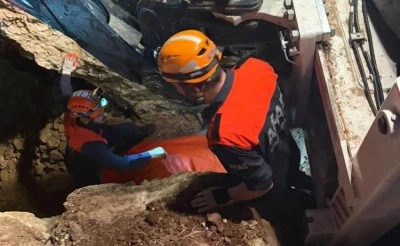 Su boru hattı kazısında g&ouml;&ccedil;&uuml;k: 1 iş&ccedil;i hayatını kaybetti