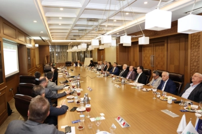 &ldquo;Su T&uuml;keten Sanayi Tartışılmalı&rdquo;