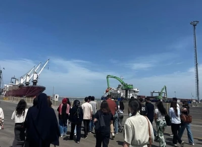 SUB&Uuml;&rsquo;l&uuml; &ouml;ğreniciler, dış ticaretin pratik y&ouml;nlerini yerinde g&ouml;rd&uuml;
