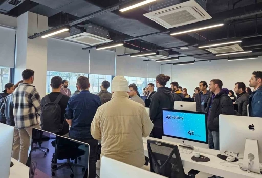 SUB&Uuml; &ouml;ğrencileri Bilişim Vadisi&rsquo;ndeydi
