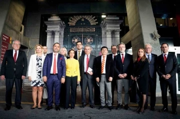 S&uuml;heyl Batum listesini divan kuruluna teslim etti
