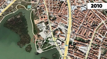 Sukesen Deresi&rsquo;nin Mogan G&ouml;l&uuml;&rsquo;ne d&ouml;k&uuml;ld&uuml;ğ&uuml; alandaki birikintiler temizleniyor
