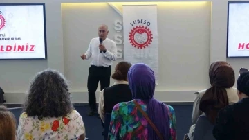 Sultanbeyli&rsquo;de kuaf&ouml;rlerin pazar g&uuml;n&uuml; kapatılması kararı masaya yatırıldı
