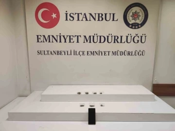 Sultanbeyli&rsquo;de polisten ka&ccedil;an ş&uuml;pheli yakalandı
