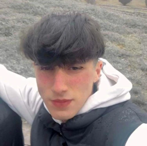 Sultangazi&rsquo;de 17 yaşındaki gencin kafasına yumruk atarak &ouml;l&uuml;m&uuml;ne neden olan kick boks&ccedil;uya 25 yıl hapis cezası
