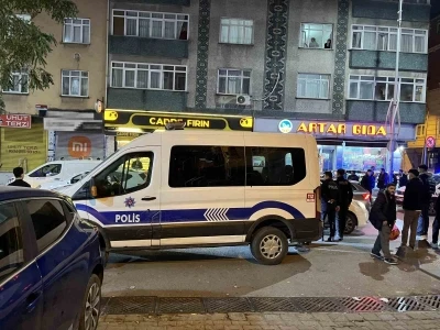 Sultangazi&rsquo;de eski koca dehşeti: 1 &ouml;l&uuml;, 1 ağır yaralı