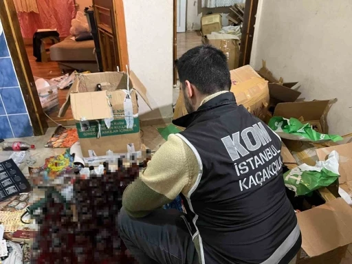 Sultangazi ve Fatih&rsquo;te ka&ccedil;ak ve sahte alkol operasyonu: 1 g&ouml;zaltı
