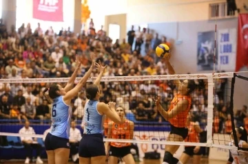 Sultanlar Ligi: Aydın B&uuml;y&uuml;kşehir Belediyespor: 2 - Eczacıbaşı Dynavit: 3
