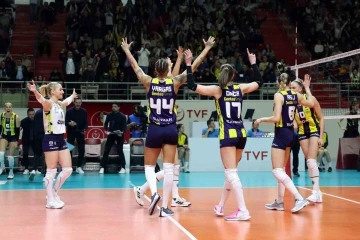 Sultanlar Ligi: Fenerbah&ccedil;e: 3 - V. Bank: 1