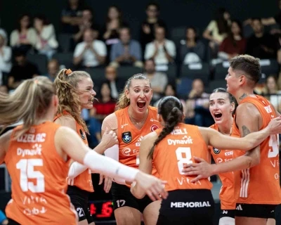 Sultanlar Ligi'nde Eczacıbaşı evinde galip