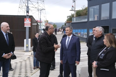 Sunay Akın&rsquo;dan Bı&ccedil;kıdere G&ouml;leti 100. Yıl Parkı&rsquo;na tam not
