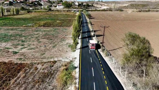 Sungurlu&rsquo;da alt yapı &ccedil;alışmalarının ardından asfalt &ccedil;alışmaları tamamlandı
