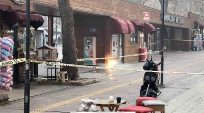 Ş&uuml;pheli &ccedil;anta f&uuml;nye ile patlatıldı