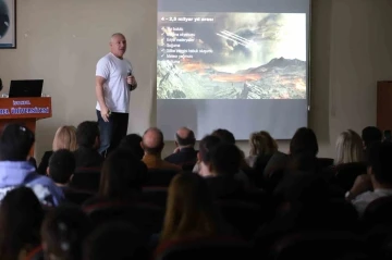 &ldquo;S&uuml;rd&uuml;r&uuml;lebilir bir d&uuml;nya i&ccedil;in kahve değil &ccedil;ay t&uuml;ketin&rdquo;
