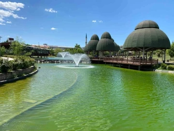 S&uuml;s havuzuna d&uuml;şen &ccedil;ocuk hayatını kaybetti
