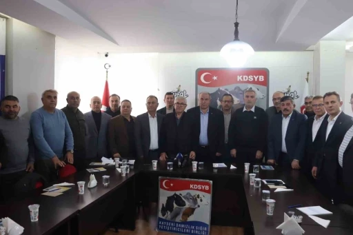 S&uuml;t &uuml;reticileri sorunlarını Kayseri&rsquo;de masaya yatırdı
