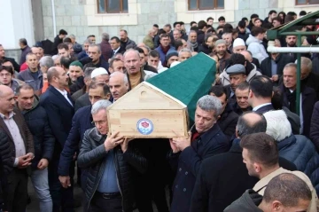 Tabanca ile intihar eden lise &ouml;ğrencisi sınıf arkadaşlarından helallik istemiş