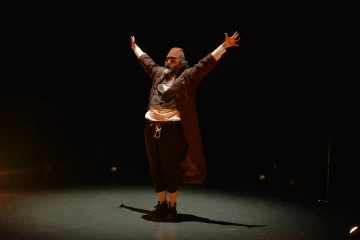 TAD Bursa'dan eğitime destek ama&ccedil;lı tiyatro oyunu b&uuml;y&uuml;k ilgi g&ouml;rd&uuml;