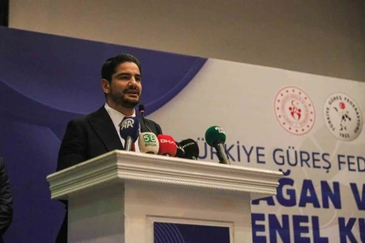 Taha Akg&uuml;l, T&uuml;rkiye G&uuml;reş Federasyonu başkanı se&ccedil;ildi
