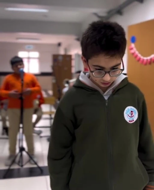 Takdir belgesini kıl payı kaybeden &ouml;ğrenciler i&ccedil;in &rsquo;Gassal&rsquo; videosu
