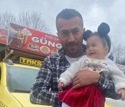 Taksi s&uuml;r&uuml;c&uuml;s&uuml; kamelyada kendini astı