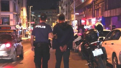 Taksim ve Kadık&ouml;y'de 'Huzur İstanbul' denetimi