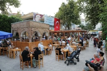 Tarihi &Ccedil;ınaraltı &Ccedil;ay Bah&ccedil;esi yeniden a&ccedil;ıldı
