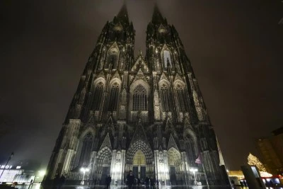 Tarihi K&ouml;ln Katedrali turistlere &uuml;cretli oluyor