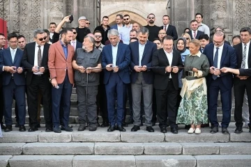 Tarihi medresede sergi a&ccedil;ılışı
