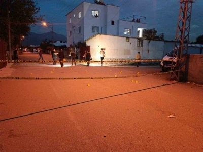 Tarım iş&ccedil;ileri arasında silahlı kavga: 2&rsquo;si ağır 5 yaralı