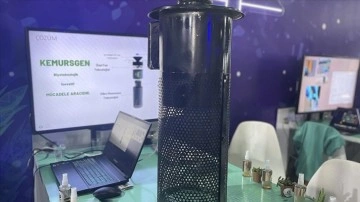 Tarımdaki zararlı b&ouml;cekleri ila&ccedil; kullanmadan yok eden cihaz geliştirdiler